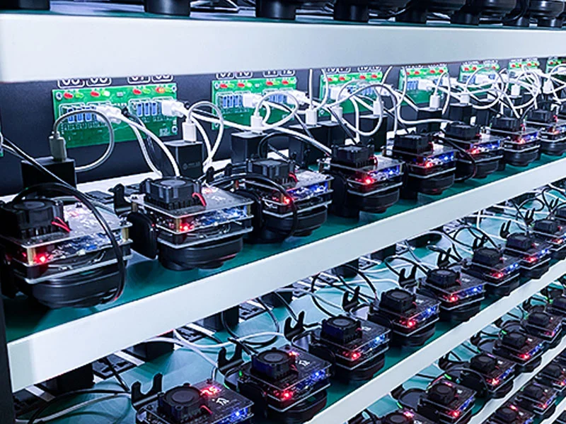 WOWOHCOOL aging test laboratory - 100% burn-in testing for certified charger production